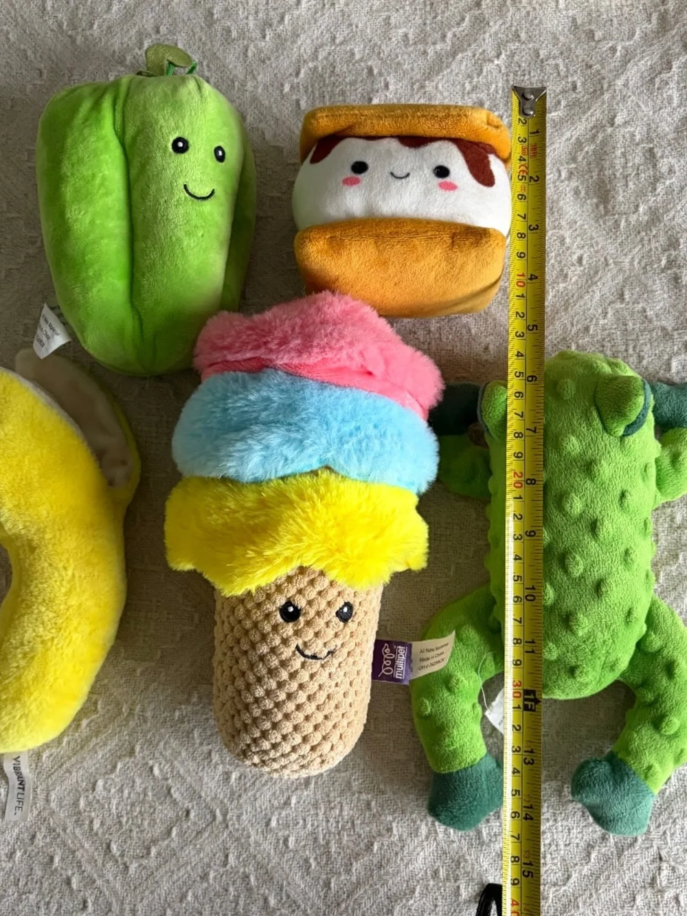 🛍️ Bundle of 5! 🐶 Dog Plush Squeaky Toys!